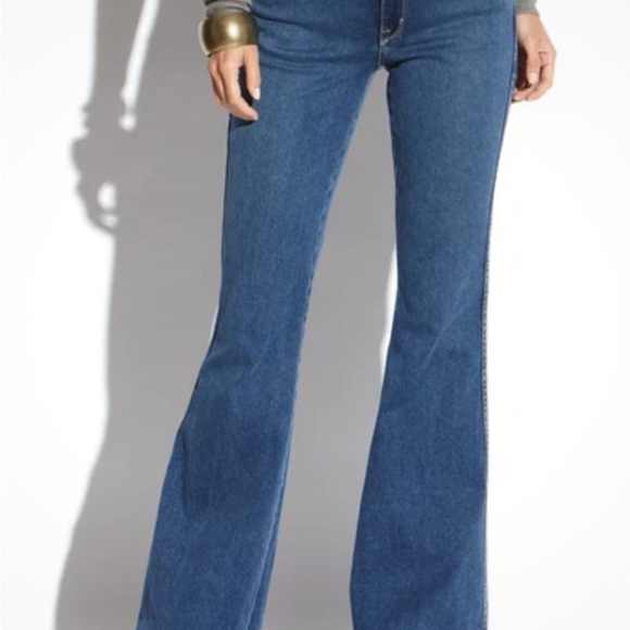 BNWT Women's Flare Leg “Felicity” Jeans by Cookie Johnson - Picture 11 of 12